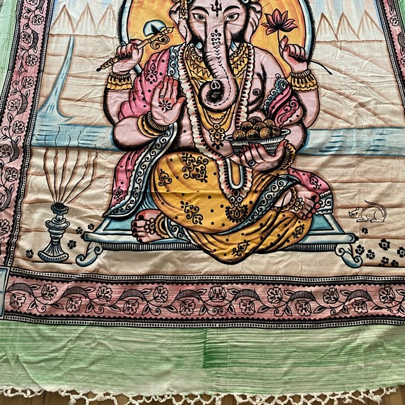 Ganesh mural tapestry - Picture 2 of 2